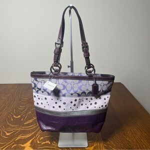 Coach NWT Signature Patchwork East West Bucket Tote in Purple and Lilac